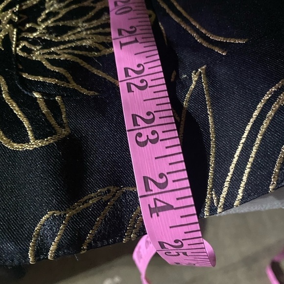 Chico's IVintageI Metallic Black/Gold I Embroidered I Blazer I Jacket I Size: 1 - Picture 9 of 13